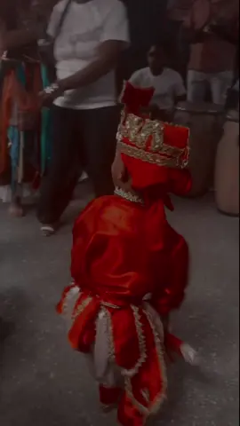 Viva mi Religión Youba y Viva Shangó ⚡️🪓🔥👑🤍❤️  . . . #lamayelewo #yosoylamayelewo #cubanosporelmundo #cubanosenespaña #santeros #santerosdelmundo #religionyoruba #orisha #orishas #iyawo #shango #xango #xangomeupai 