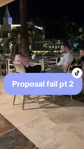 He’s not making this very easy for me is he aahhahaa #proposalfail #proposal #familyholiday #family 