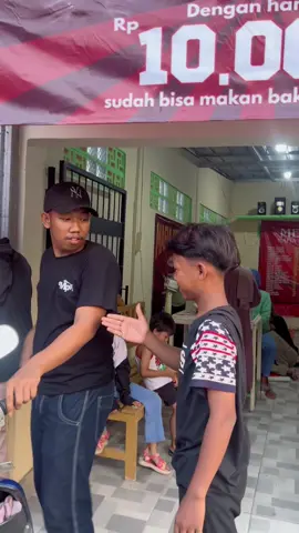 Bisa-bisanya di kerjain bocill 🤣@TEAM MAFIA PENTOL #fyp #lolololapokoniku #lolololapokoniku #ngertidewekanbarange #beranda #cangkemnganggur 