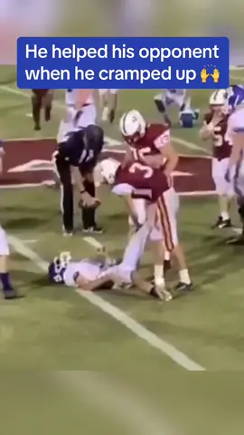 Amazing display of sportsmanship 👏❤️ (Via @holtutsey ) #cramp #sportsmanship #athlete #highschoolsports #wholesome #positivity 