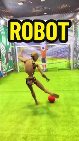 That’s how you score 👀😂❤️ #aguska #robot #messi #robokeeper #apfreestyle #freestyle #football #viral #tiktok 