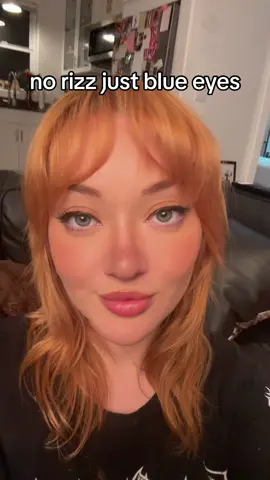 👁️👁️