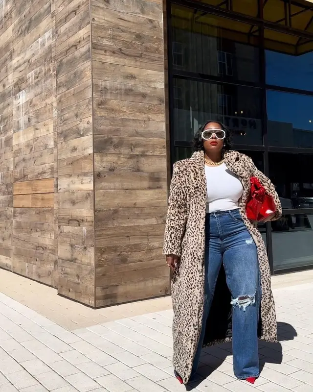 Candy 🍎 red is THAT GWORL! 😏😌 #Fyp #outfit #fashion #spring #springoutfit 