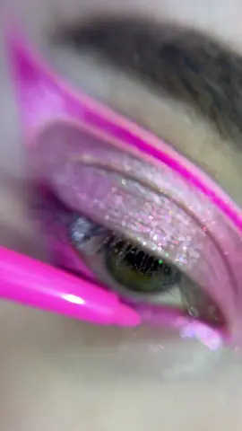 Colorful makeup /= 2016 makeup. You should’ve just called me a euphoria wannabe 💀 But a pro/ con of filming with a macro lens is they show texture. Which is awesome for glitters but not so great if you have dry eyelids.  Details- (items marked• were gifted/pr-ad) 💅Press on nails- @andclaws / Alisha 💖 🩷Water activated liners- @Makeup A Murder, INC. Toxic Waste Liners• 🩷Matte pink & blush- @ONE SIZE BEAUTY in Attention Seeker 🩷Shimmer- @Lethal Cosmetics in Moon Stone • 🩷Pink gel liner- @moiracosmetics Statement Gel Liner in Hot Pink  #2016makeup #pinkeyeshadow #eyelinertutorial 