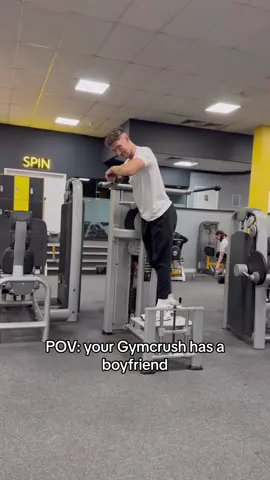 What do you guys think? #fyp #gym #viral #GymTok #gymcomedy #gymhumour #relatable 
