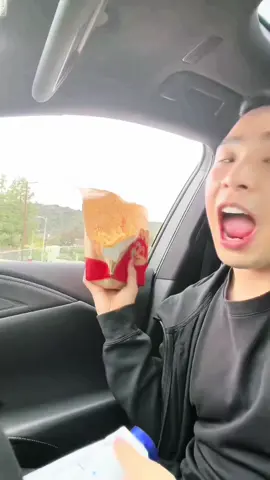 I never knew how versatile a window could be with fast food #window #fastfood #food #Foodie #fyp 