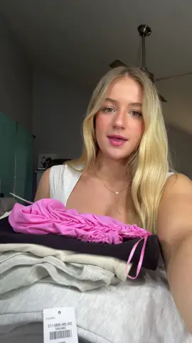 mall haul 🛍️ #haul #mallhaul #hauls #grwm #grwms #besthaul #summerhaul #sweatshaul #haulgrwm #grwmhaul #talkinghaul #makeup #clotheshaul #garagehaul #zarahaul #haulsss