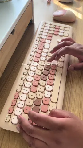 So cute! Love the keyboard sounds ☆彡 #aesthetic #keyboard #cutekeyboard #cute #studioghibli #ghiblicore #setup 