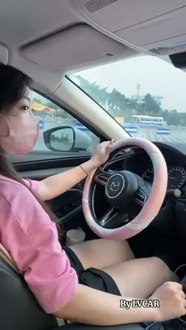 Bọc vô lăng tai mèo bọc lên ôm chắc vô lăng, không bị dầy cộm, xoay vô lăng nhẹ như zin ạ #phukienoto #decoroto #bocvolangxehoi 