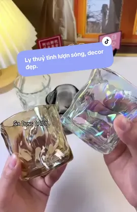 Ly thuỷ tinh decor đẹp, ly gợn sóng màu cầu vồng đẹp. #lythuytinh #lyuongnuoc #lydecor #lythuytinhdecor #giadungdaily #xuhuong 