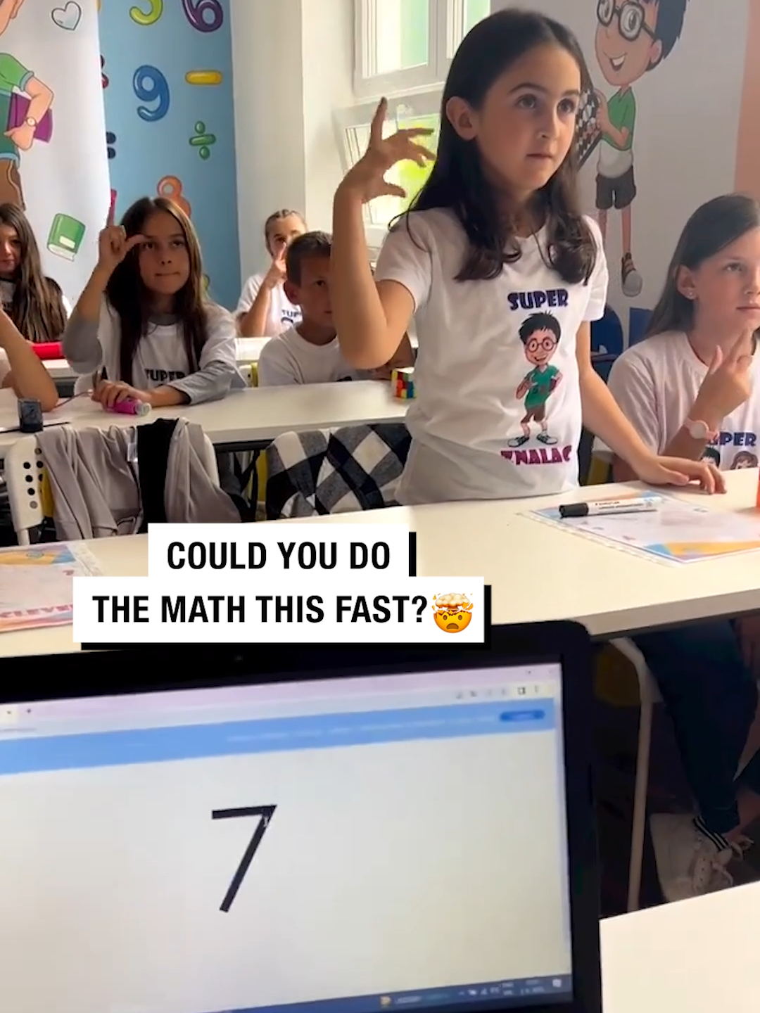 These kids are super smart! 😮🤯 🎥 superclever_official #UNILAD #math #mentalmath #school #students #class #teacher #teaching #smart