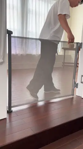 Don’t you still know about this magic retractable door? #pet #for you #pets #pet door #dogmom #cute #dogtips #for you doge #doglife #family #petgate #bdbygate #baby gate #fyp #patiohack #babysafty #gate