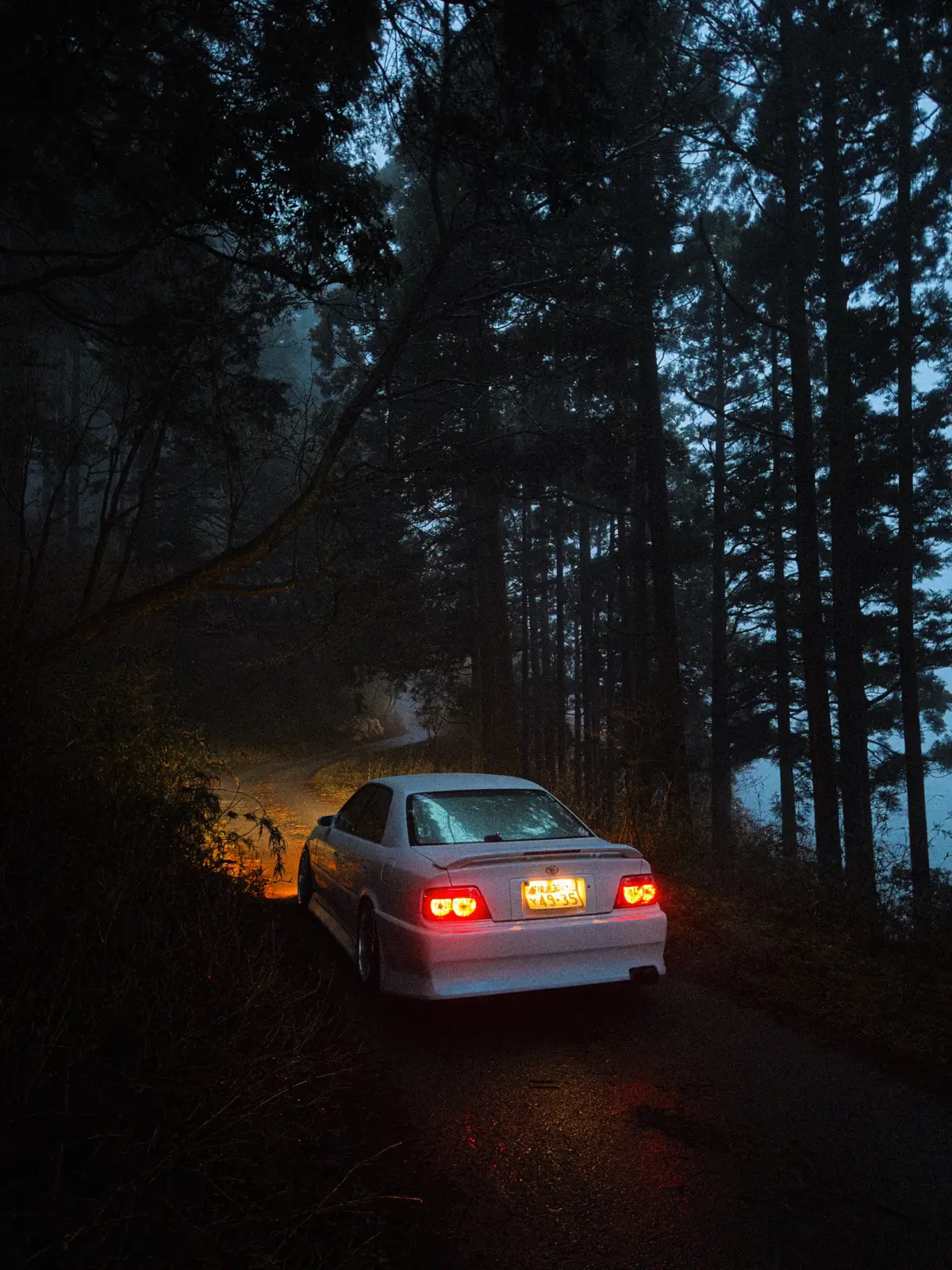 Always driving hours away to escape the noise… #toyotachaser #jzx100 #jdm #carculture #carguy #cargirl #jdmcars #japan #jdmlife 