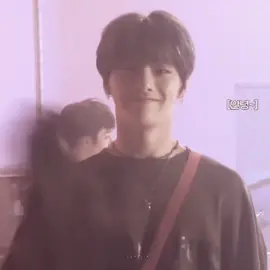 he’s so cute i wanna put him in my pocket (he’s 6 yrs older) #yangjeongin #yangjeonginedit #jeongin #in #instraykids #instraykidsedit #jeonginedit #jeonginstraykids #jeonginskz #jeongincomfortedit #straykids #straykidsstay #straykidsedit 