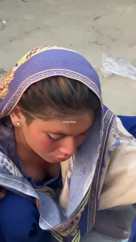 Hayeee Gurbat🙏😭😭#foryou #foryourpage #creamwala_yt_channel #noordeennaich #lehndapunjab #tiktok #india 