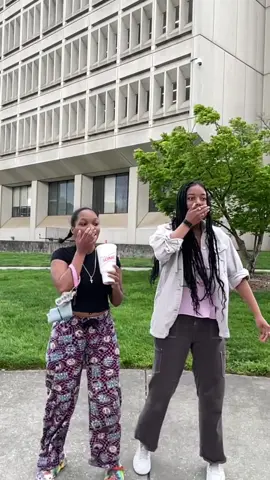 Don’t split the pole! You know what happens if you do… #uncg #uncgreensboro #dontsplitthepole #clocktower #spartans #spiro #greensboro #nc #letsgoG #uncgway #findyourway 