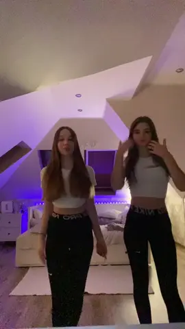 ⭐ #nike #nikepros #fyp #nikeprosgirl #foryoupage #nikepro #girls #teen #foryou #nikeproshorts #nikeprogirl #viral #trend #dm #tiktok #pageforyou #gyat #thicc 