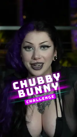 BRINGING BACK THIS CHALLENGE😂😂 This was too funny haha, new @YouTube vid out now😂🖤 @Nena @Sleebunn @Goddess 🎀 #tattooedgirls #youtube #splitdye #funnyvideos 
