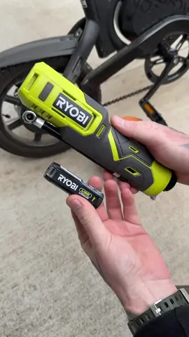 Just in time for summer • This is the Ryobi High Pressure inflator that runs off their USB battery. They have so many of these little tools now on that lineup • Being so compact and handheld I’d say it’s perfect to toss in a backpack for biking or in a sports bag for filling footballs or soccer balls on the field • It might be ok for topping up car tires but it will take awhile. Max PSi is 100 @RYOBI Tools USA  . . . #tools #construction #ryobi #Summer #biking #sports # ryobipartner #ryobination
