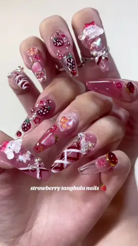 strawberry tanghulu nails 🍓 thank you @born pretty for the polishes! 💗 Using the X-Jelly Hema Free Gels (shade IDs: 58223-13, 58224-5, 58224-10)! use code “rachel” for 10% off 🎀🧸 #bornpretty #nails #nailart #nailinspo #nailtutorial #gel #gelnails #domynailswithme #gelx #gelxnails #jellynails #gelextensions #tanghulu #strawberrynails #trending #strawberries #koreannails #strawberrytanghulu #fyp #viral #네일아트 #셀프네일 #추천 #네일연장 #탕후루 #딸기 #딸기탕후루 #douyinnails #jellojello #naildaywithrach 