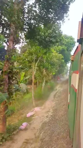 ৮৫ কিলোমিটার গতি নিয়ে দ্রতজান এক্সপ্রেস উল্লাপাড়া অতিক্রম করার সময়  #following #follow #bangladesh #video #best #top #lover #train 