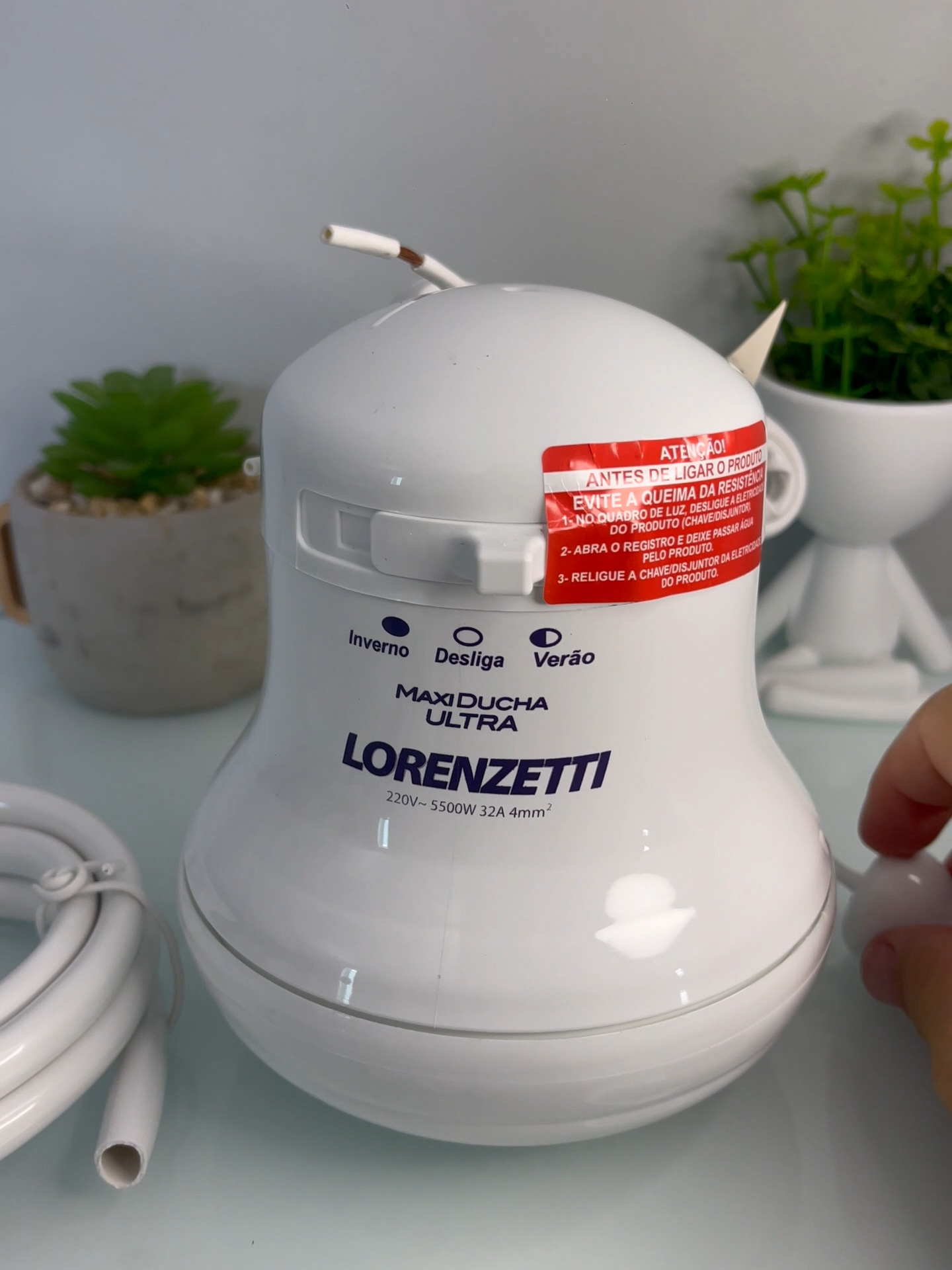 Prepare-se para o conforto máximo no seu banho! 🚿 Apresentamos o Chuveiro Elétrico de Parede Lorenzetti Maxi Ducha Ultra Branco por apenas R$ 69, 90! 💧 Aproveite as condições especiais de pagamento em 12x de R$ 6,79. Não perca tempo, garanta já o seu! Compre agora em nosso site www.construlare.com.br ou pelo Mercado Livre. #ChuveiroElétrico #ConfortoNoBanho #CompreAgora #pinturaereforma #reformandoacasa #lojadeferramentas #ferramentaseletricas #ferramentasmanuais #barrafundasp