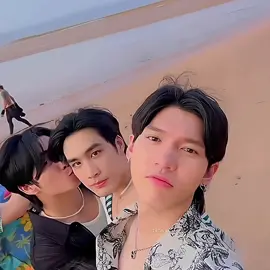 I CAN’T WITH THIS VIDEO 😂 #weare #wearetheseries #weareseries  #aouboom #tanfang #bl #boyslove #viral #virale #perte #foryou #aou_tnbknr #besevboom 