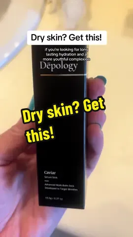 This is a must have! If you have dry skin or you want to reduce fine lines and wrinkles this is it! Your skin feels hydrated the moment you put it on. @Depology #skincare #skincareroutine #dryskin #reducefinelinesandwrinkles #depology #moisturizingbalm #serumstick 