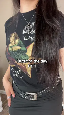 I love smashing pumpkins and this fit was cute!! Might do a series on OOTD #outfit #OOTD #fashion 