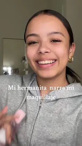 Quien lo hizo mejor? JAJAJA🫶🏼 #makeup #makeupreview #makeupiregretbuying #makeupchallenge #affordablemakeup #makeup #makeupchallenge #tiktokmademebuyit #maquillaje #lookdemaquillaje #fullface #trend #grwmbysaraa #arreglateconmigo #makeuphacks #fyp #tiktokponemeenparati #BeautyTok #viralvideo #viralmakeup #maquillajeviral #gracioso 