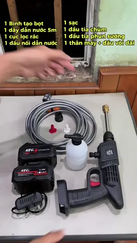 Máy rửa xe mini đa năng cầm tay dùng pin Máy rửa xe mini đa năng áp lực cao dùng pin cầm tay rửa xe gia đình có pin dự phòng #mayruaxe #mayruaxecaoap #mayruaxemini #mayruaxeapluccao #mayruaxedaydai #mayruaxedungpin #mayruaxedanang #dochoixe7979 