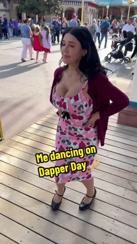 I guess im not a terrible dancer after all 🤣 @GeekBoudoir #foryou #viral #fyp #dapperdaydisneyland 