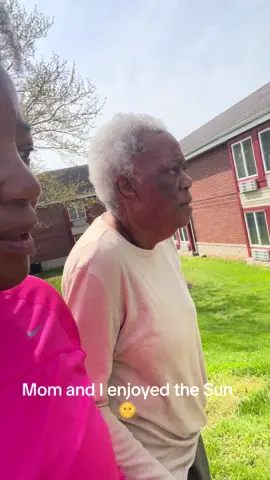 I took mom out to get sone sun and took a walk. #takingcareofmom #memorycare #livingwithalzheimers #alzheimersawareness #alzheimersucks #caregiver #caregiversupport #caregiversoftiktok #alzheimerscaregiver #alzheimersassociation #alzheimerscaregiving #caringformom #keepingmommobile 