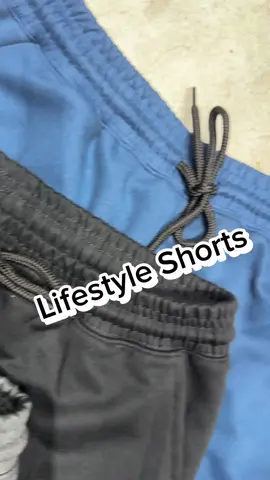 Lifestyle Shorts กางเกงขาสั้นที่ใส่สบายไปได้ทุกที่จากทางวอริกซ์ มีทั้งหมด 3 สี ดำ เทาและน้ำเงิน ช้อปก่อน ได้ของก่อนนะครับบ 
 
 #warrix
 #warrixthailand
 #WarrixLifestyle
 #OOTD #Tiktoklooks #กางเกงขาสั้น
 #ป้ายยาtiktok #บอกต่อ