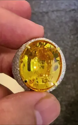 23 ct yellow sapphire