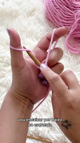 ✨ PRIMEIRA AULA DE TRICÔ PARA INICIANTES! ✨  Vem aprender essa arte maravilhosa comigo 😍 #tricô #tricoparainiciantes #tricodathai #handmade 