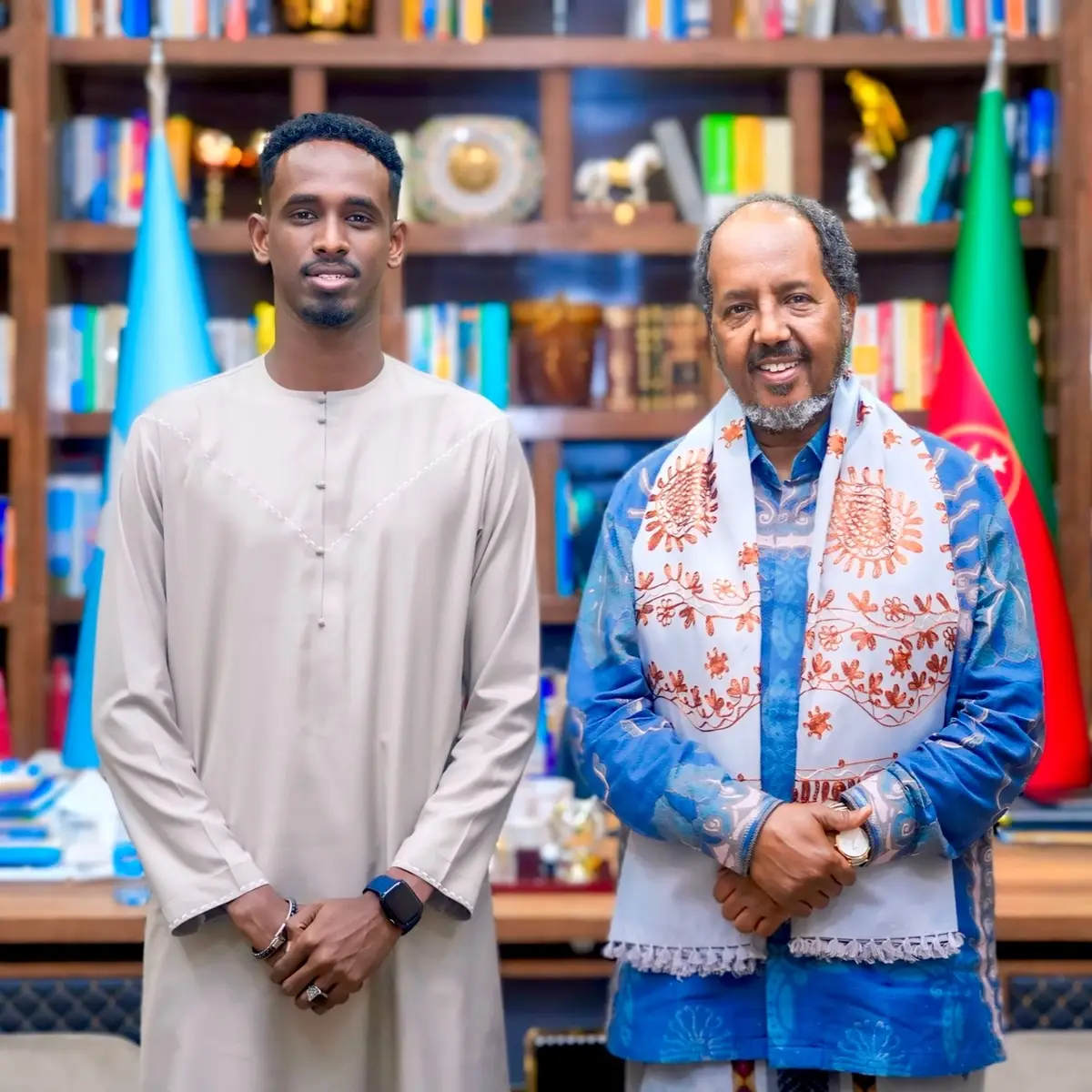 Ciid Wanaagsan ayaan idin leenahay Aniga iyo Madaxweynaha JFS🇸🇴 Mudane Hassan Sheikh Mohamud. #heromozcab #presidentofsomalia🇸🇴 #hassansheikhmohamud #villasomalia🇸🇴 #somalitiktok #eidmubarak #2024 #dalxoreeye 