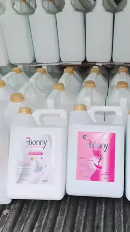 Dầu gội sữa tắm, nước rửa tay Bonny can 5L, 10L 👉Top 1 trên sàn TMDT 👉Đầy đủ VAT, giấy chứng nhận công bố sản phẩm 👉Nhanh tay đặt hàng ạ 👉Bonny_Cung cấp đồ dùng khách sạn, nhà nghỉ 👉Miễn phí in logo thương hiệu trên sản phẩm ạ #bonny #dodungkhachsan #nuocruataycan  #banchaikhachsan #banchaidung1lan #suatambonny #daugoibonny #daugoican #suatamcan #daugoichokhachsan #suatamcbokhachsan #amenities #binhdungdaugoisuatam #chaichietsuatam #lodungsuatam #chaichietnuocruatay