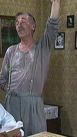 Serija: Srećni Ljudi (1993-1996) 🍿 IMDb Rejting: 7.6 🌟 - YU2GO je jedinstven IPTV servis nove generacije koji Vam donosi najbolje EX-YU kanale po super cenama uz vrhunski kvalitet slike. ✨ - Najbolje serije, filmovi, sport i muzika, kombinovano sa sjajnim funkcionalnostima kreiraće vaše jedinstveno korisničko iskustvo! - Postanite deo YU2GO zajednice i ne brinite o kvalitetu strima. Kontaktirajte nas još danas i testirajte našu aplikaciju na 48h potpuno besplatno. 📺 . . . #srecniljudiserija #srecniljudi #batazivojinovic #riska #domacifilmovi #domaceserije #domacifilm #smesno #smesniklipovi #domaciglumci #serija #domacescene #filmovi #serije #balkan #domaceserijeifilmovi #domacaserija #inserti #insertiizfilmova 
