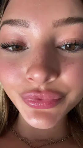ugh why does she pucker her lips like that??
