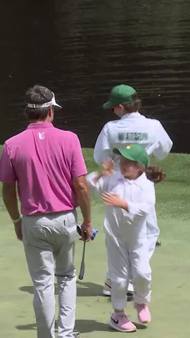 The end celebration has us 🫠 #TheMasters #special #golf #sportstiktok #specialmoment #par3 