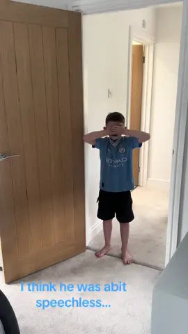 Manchester city bedroom.  @Phil Foden @Kevin De Bruyne @Manchester City @Daniel | MrMurals  #mancity #mancityfc #ps5 #ps5decor #mancityfans #mancity💙 #football #footballbedroom #boysbedroom #mancitybedroom #philfoden #kevindebruyne #reaction #kidsreaction #suprise # supirsebedroom 