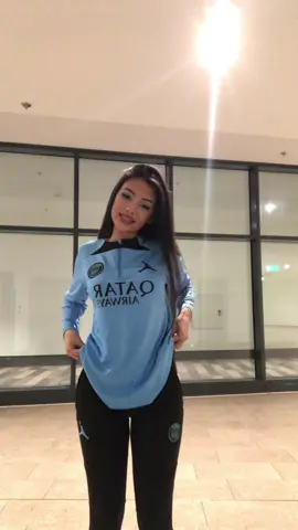 PSG: @Kit Kartel  wow wunderschön ❤️😍#🇮🇹🇲🇦 #muc #münchen #089 #fy 