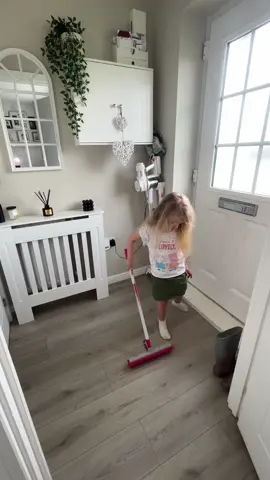 When you get in from work and your youngest insists on doing some housework 😂 Loves cleaning just like her mammy 😂🥰 #cleaning #CleanTok #funnykids #mammysgirl #foryou #fyp 