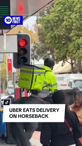 That’s one way to get your Uber Eats! A man on horseback was spotted trotting down the streets of Sydney to deliver food - with plenty of onlookers stopping for photos. If you've recently ordered Uber Eats and noticed your usual car or bike icon replaced with a horse, well, now you know why. #ubeareats #onlyinaustralia #sydney #horseback #horseriding 