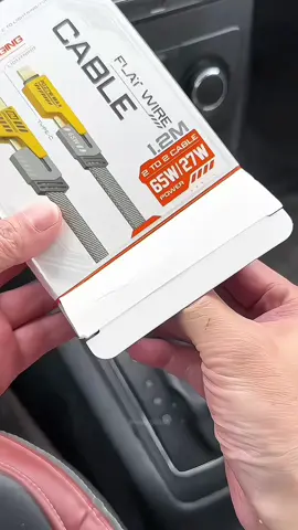 Dòng cáp sạc nhanh được thiết kế 4 cổng giao diện chuyển đổi linh hoạt và tiện lợi. #capsacnhanh #capsac4in1 #capsac4trong1 