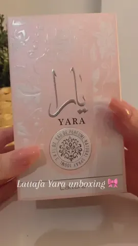 Unboxing yara perfume🎀 🍓 Can’t wait to wear it! #yara #lattafayara #lattafa #perfume #perfumetiktok #fyp #unboxing #arabperfume #yarapink 