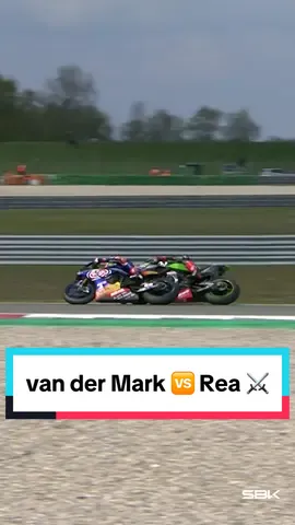 Huge battle between Rea and Van der Mark at Assen in 2019⚔️💥Do you remember how it finished? 👀 #DutchWorldSBK = #WorldSBK #motorcycle #motorsport #racing #sportsontiktok