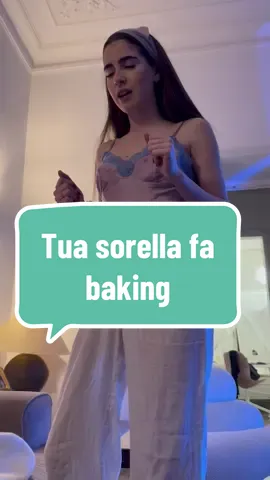 Cose strane #sorelle #sorella #sorellamaggiore #sorellaminore #gemelle #twins #family #baking @mati @marghe 
