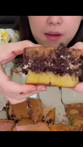 Mukbang Martabak Tipker Terang Bulan (cr: Nicolle Angelya) #martabak #martabaktipiskering #martabaktipker #martabaktelur #nicolleangelya #mukbangmartabak 